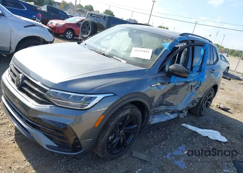 2024 Volkswagen Tiguan 2.0T Se R-Line Black из США, поврежденный, VIN 3VVCB7AX5RM210391